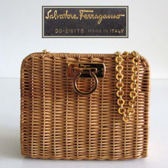 バッグ Vintage Ferragamo Straw Bag Basket Bag Vintage Salvatore Ferragamo Beige Rattan Basket Bag Handbag